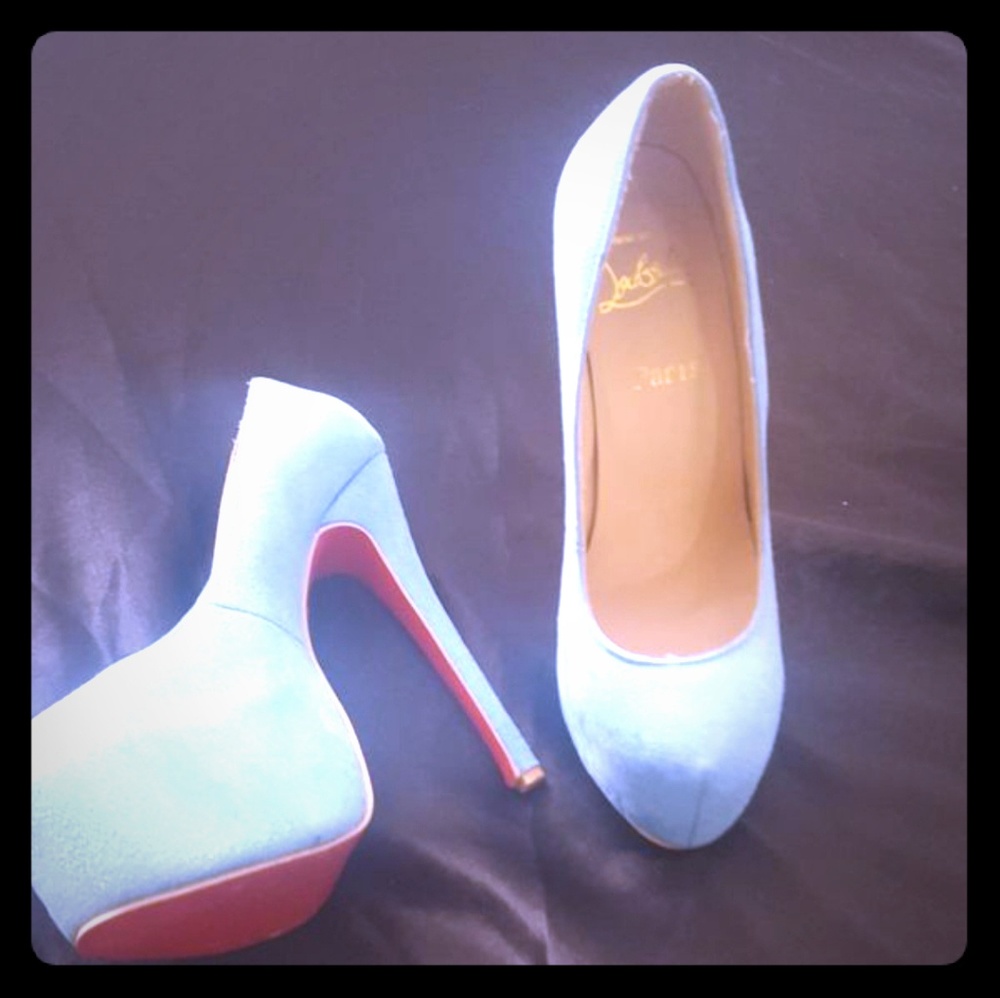 Louboutin daffodils size 37 teal